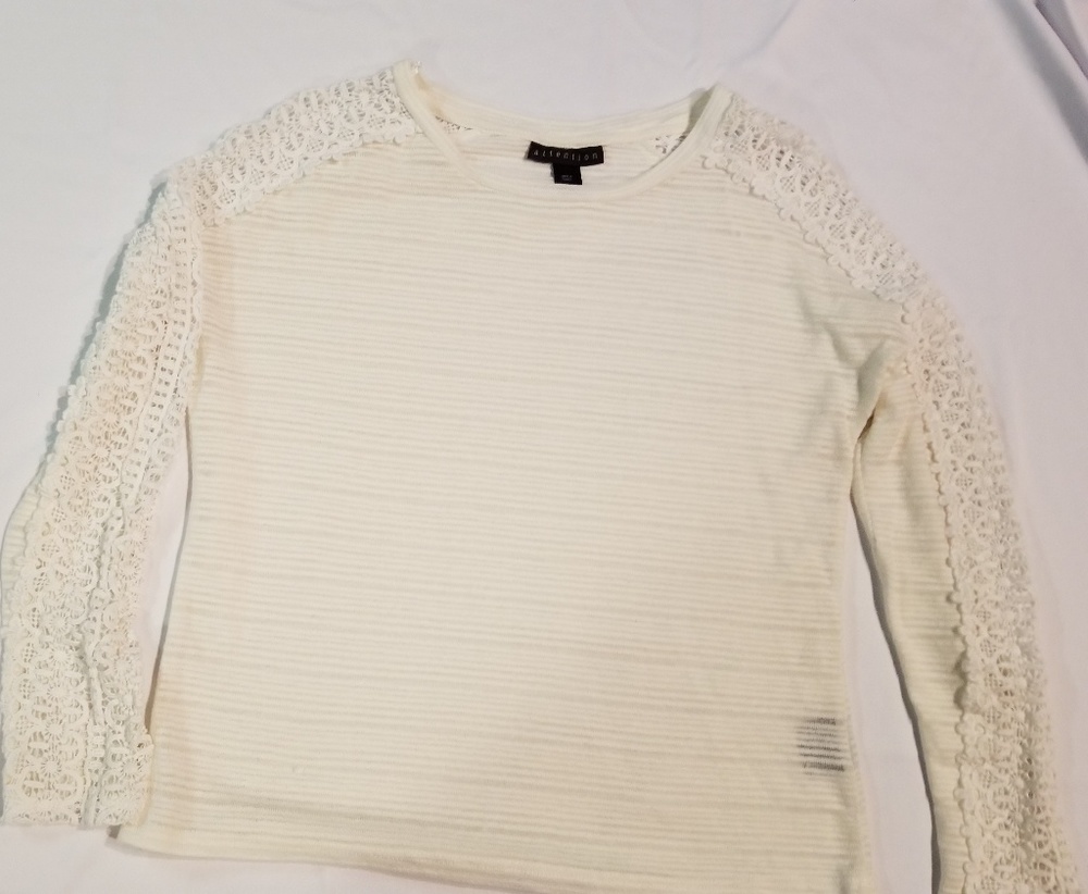 Women's Attention off-white top